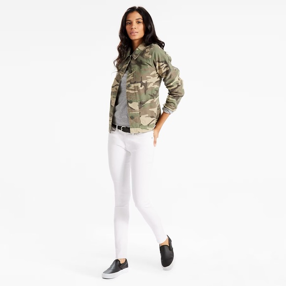 711 - Low Rise Levi’s Skinny Jeans - Picture 3 of 3